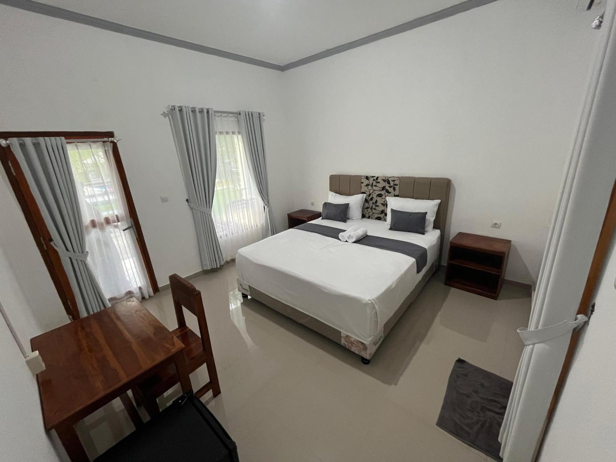Kuta Lodge Homestay Экстерьер фото