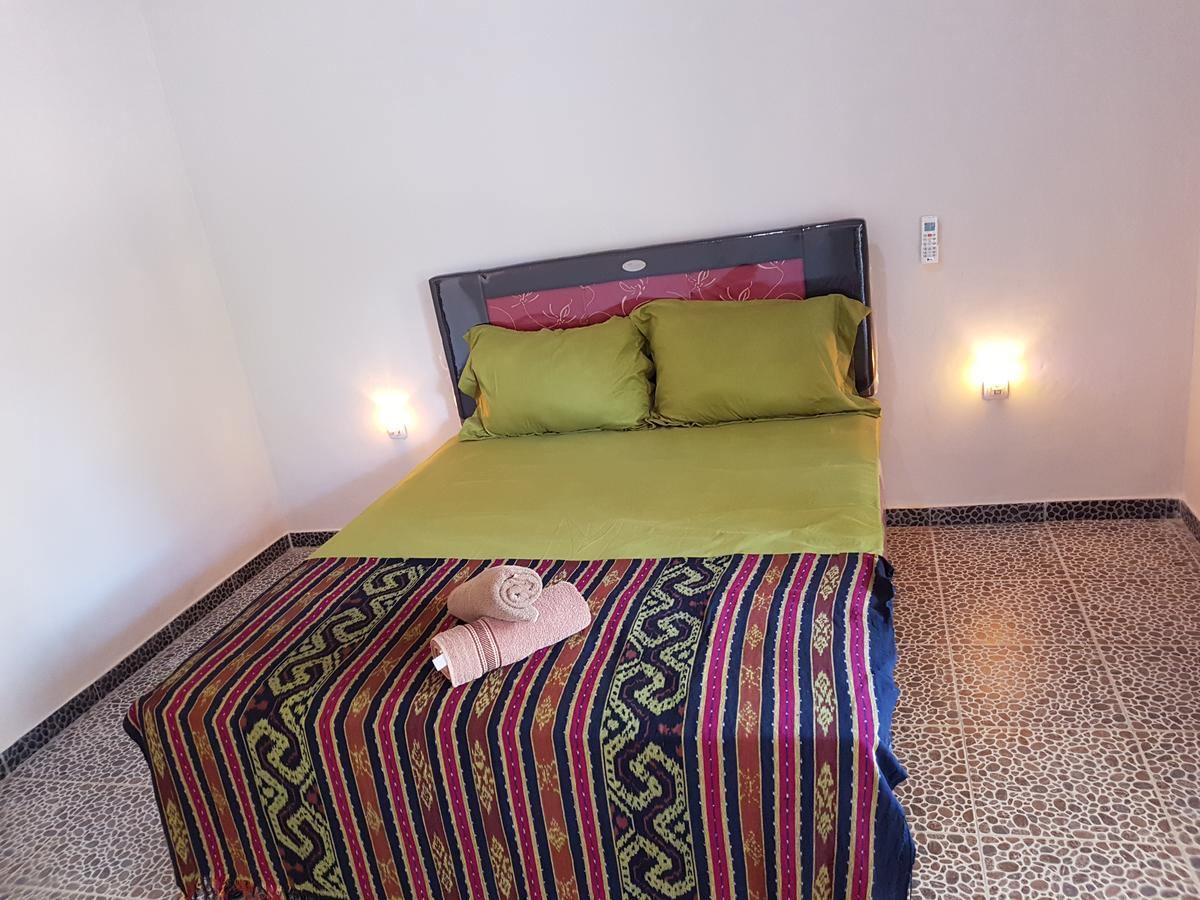 Kuta Lodge Homestay Экстерьер фото